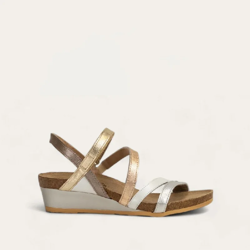 Classy and elegant women's shoes for formal eventsHero