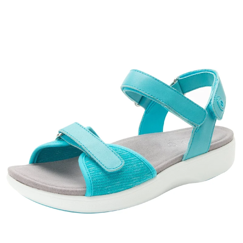 Chic and stylish women's shoes for garden partiesQALI AQUA