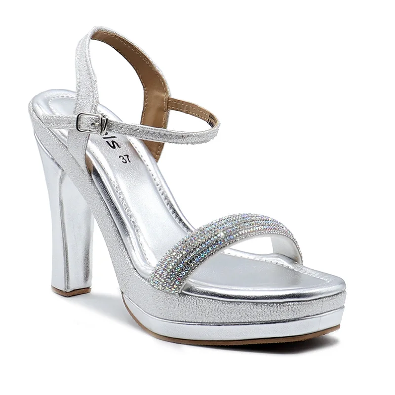 Comfy and stylish women's shoes for walkingSilver Fancy Sandal L00660010