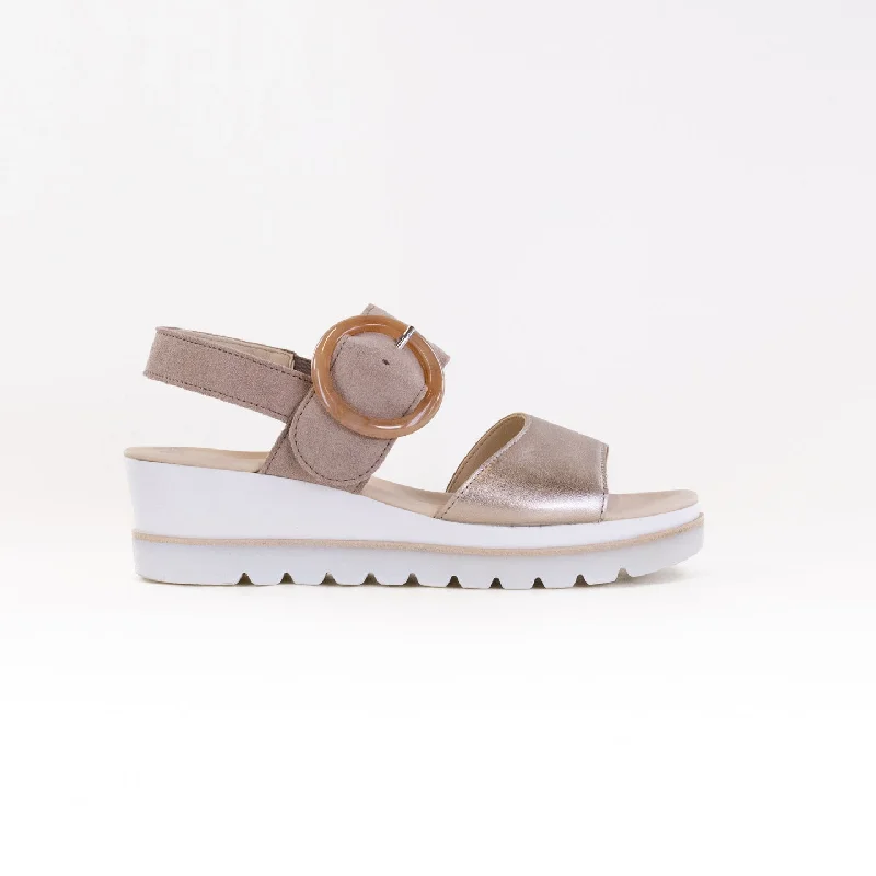 Comfy and stylish women's shoes for everyday comfortGabor 64.645 Sandal (Women's) - Puder/Rabbit