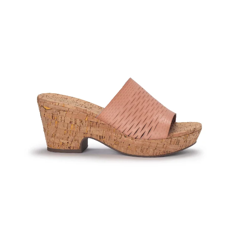 Elegant and sophisticated women's shoes for mature womenBATA Women Platform Sandals Anella 761X385 Elegant and sophisticated women's shoes for mature womenBATA Women Platform Sandals Anella 761X385