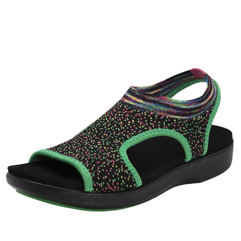 Classic and timeless women's footwear choicesQEEN FUNPLEX LIME