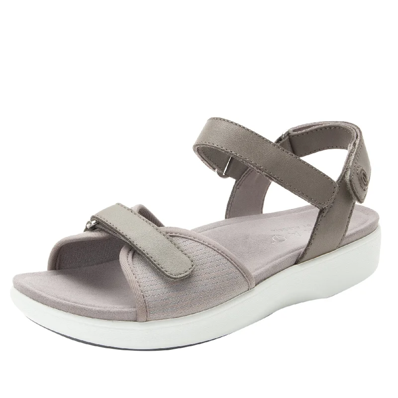 Elegantly crafted women's shoesQALI GREY