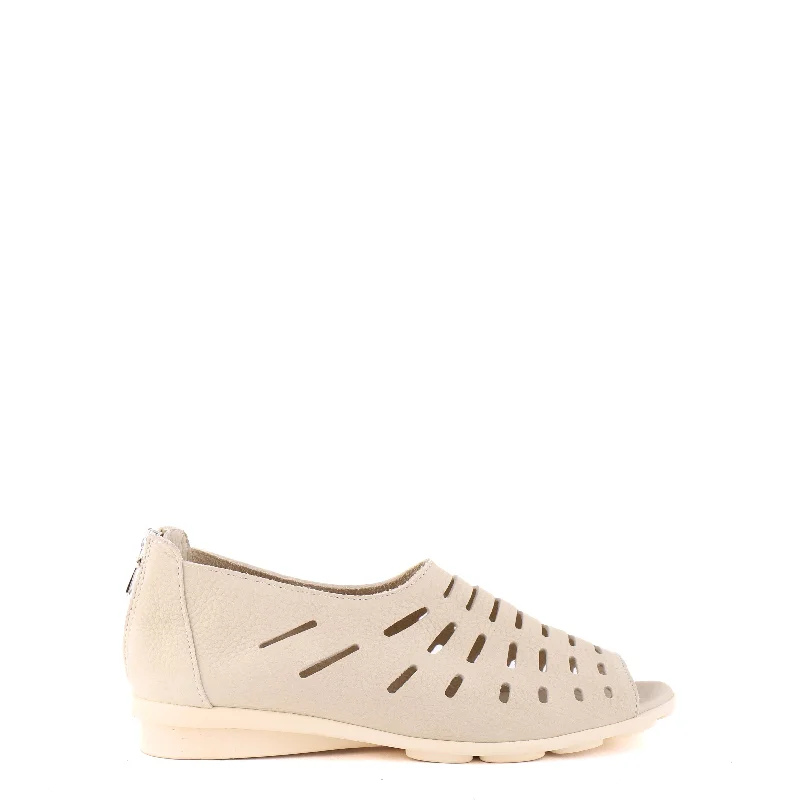 Elegantly crafted women's shoesDENYLI Beige Nubuck