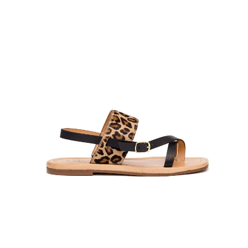 Durable and reliable women's shoesFisher - Leopard