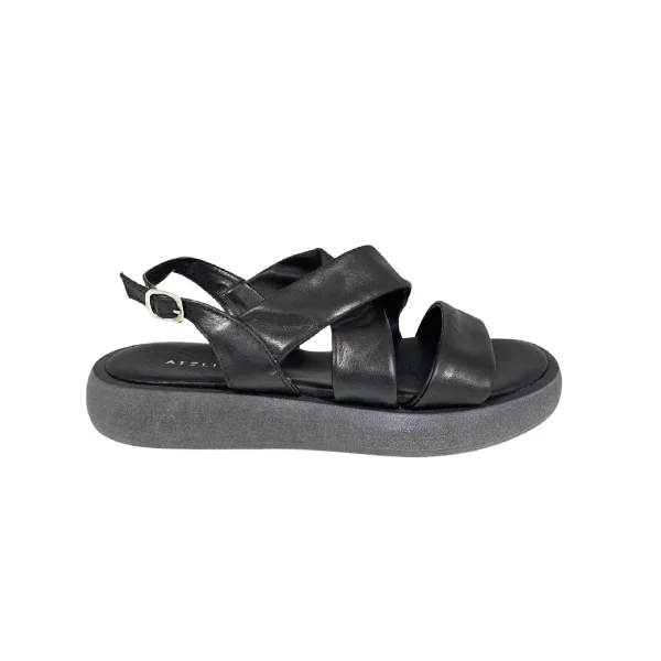 Versatile and stylish women's shoes for everyday chicCallie