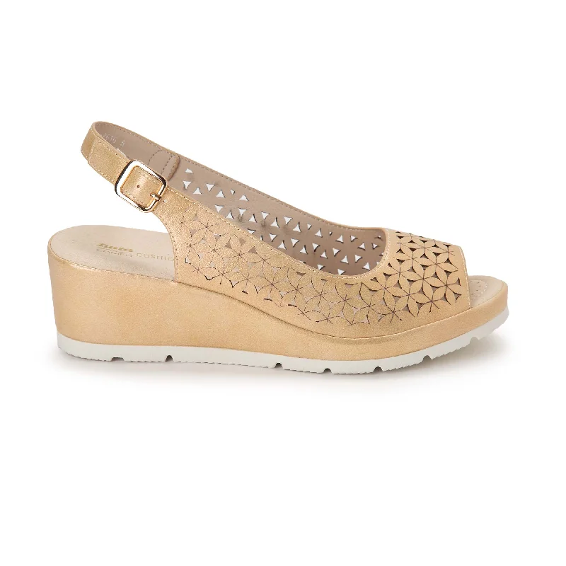 Durable and reliable women's shoesBATA Comfit Women Wedge Sandals 661X616