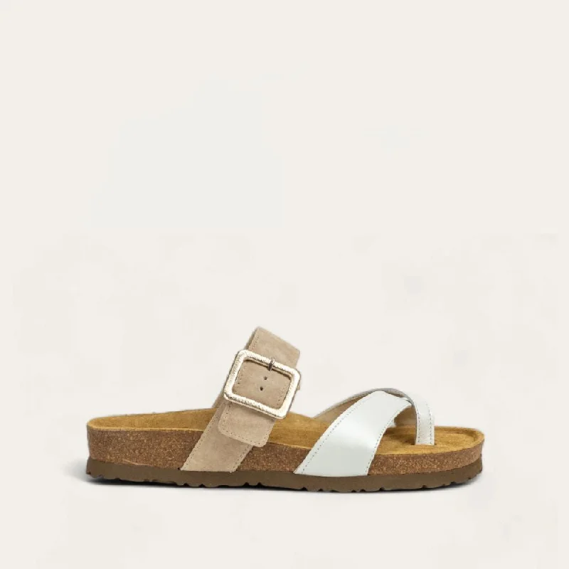 Fashion-forward and trendy women's shoe stylesFresno