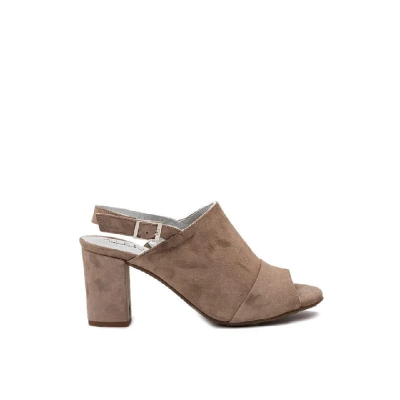Chic and trendy women's shoes for the officeDory