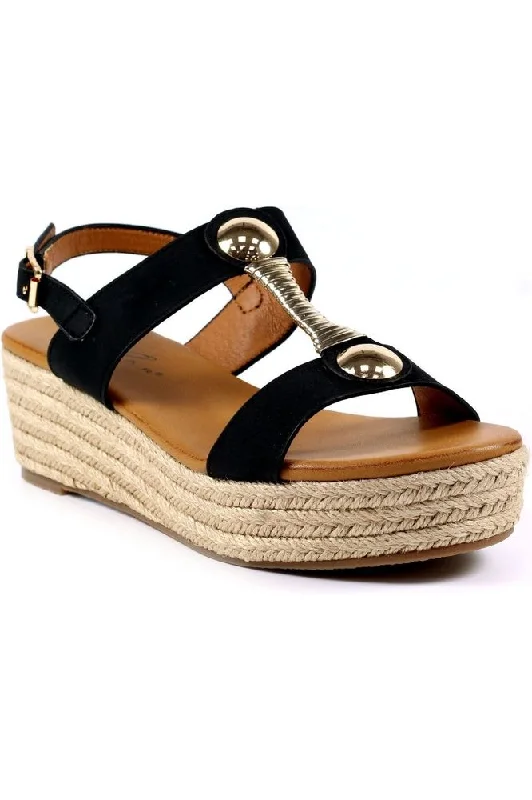 Bold and statement-making women's shoes for the bold and beautifulLunar Ravena JLH449 in Black