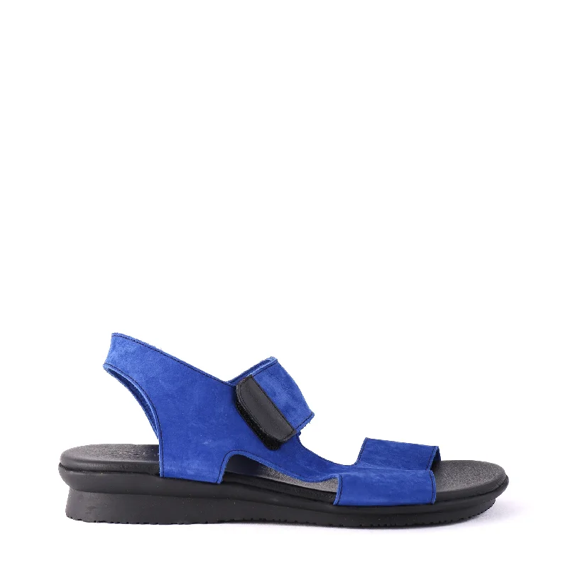 Comfy and stylish women's shoes for everyday casual wearAURANA Cobalt Nubuck