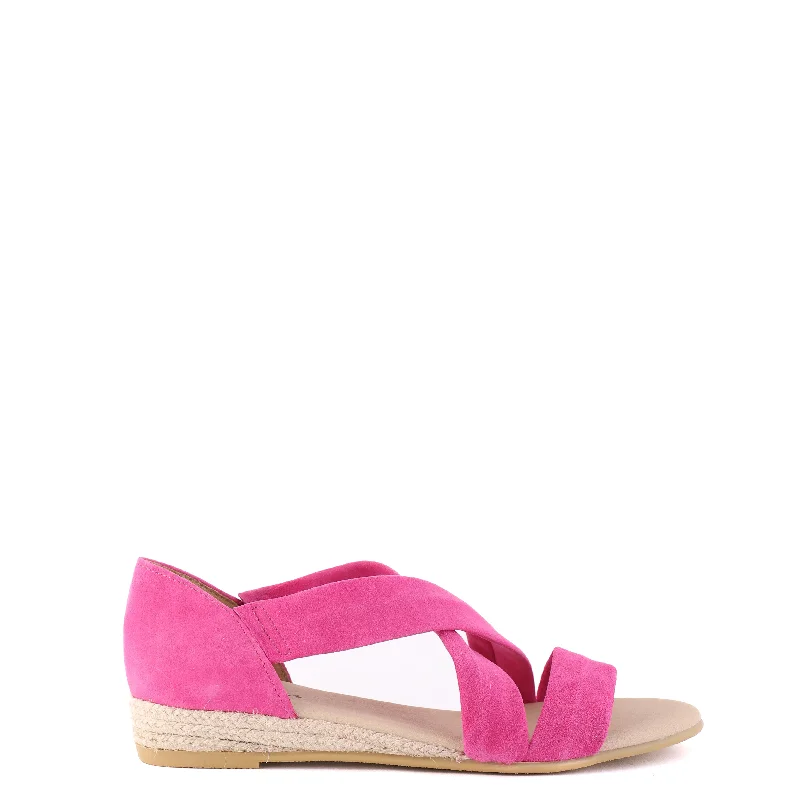 Elegant and sophisticated women's shoes for elegant eveningsHOLLIE Fuschia Suede