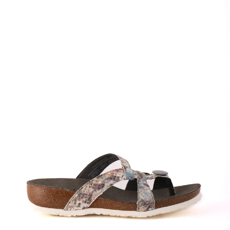 Versatile and elegant women's shoes for any outfitTANNER Snake Multi
