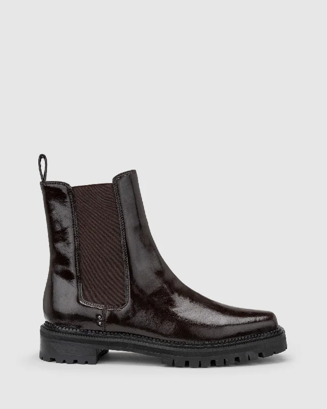 Versatile and adaptable women's shoes for every occasionOllie Boot - Chocolate