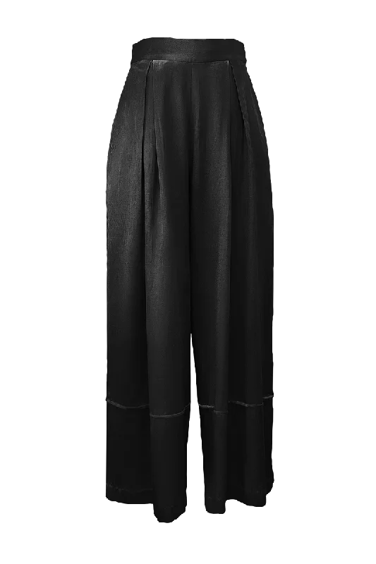 Boulevard Pleated Pants in Black