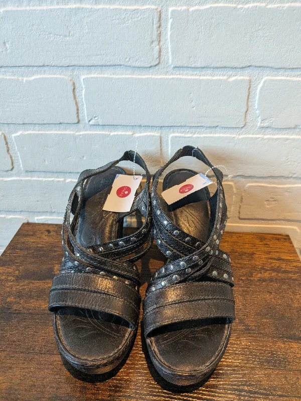 Versatile and stylish women's shoes for city walksBlack Sandals Heels Block Born, Size 8 Versatile and stylish women's shoes for city walksBlack Sandals Heels Block Born, Size 8