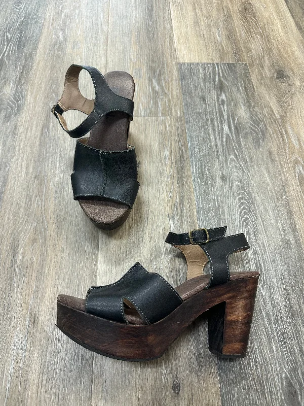 Versatile and chic women's shoes for everyday eleganceBlack Sandals Heels Block Roan, Size 9 Versatile and chic women's shoes for everyday eleganceBlack Sandals Heels Block Roan, Size 9
