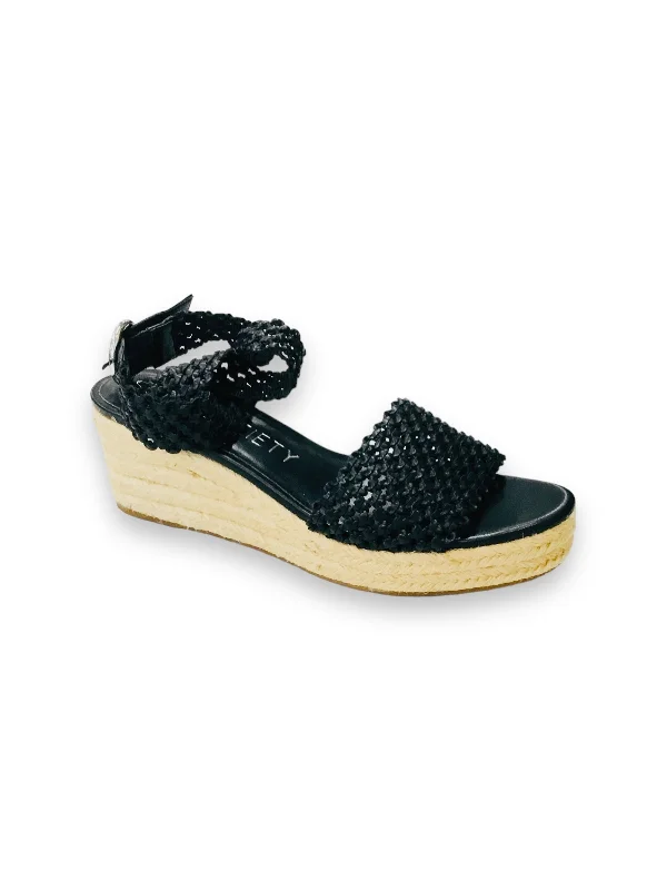 Versatile and chic women's shoes for everyday eleganceBlack Sandals Heels Block Sole Society, Size 9.5 Versatile and chic women's shoes for everyday eleganceBlack Sandals Heels Block Sole Society, Size 9.5