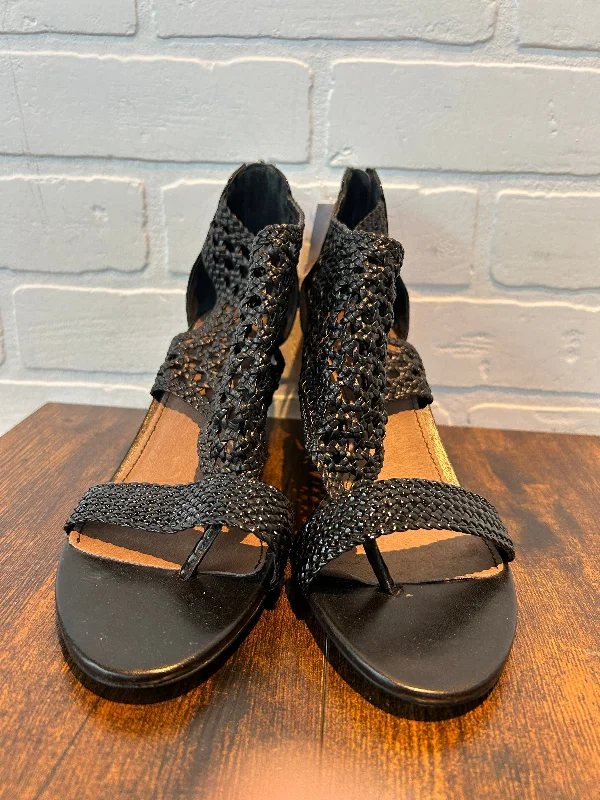 Luxurious and comfortable women's shoe options for special occasionsBlack Sandals Heels Wedge Donald Pliner, Size 9 Luxurious and comfortable women's shoe options for special occasionsBlack Sandals Heels Wedge Donald Pliner, Size 9