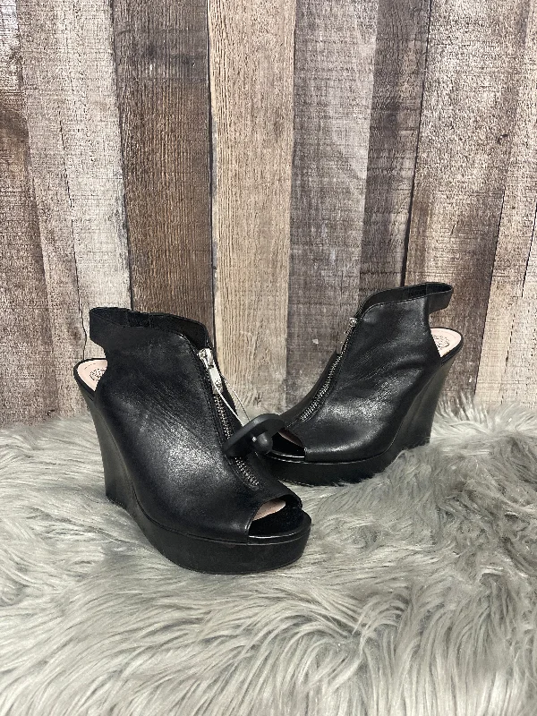 Stylish and affordable women's shoesBlack Sandals Heels Wedge Vince Camuto, Size 7.5 Stylish and affordable women's shoesBlack Sandals Heels Wedge Vince Camuto, Size 7.5