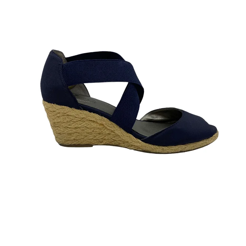 Chic and trendy women's shoe fashionsBLUE SANDALS HEELS WEDGE by BANDOLINO Size:8