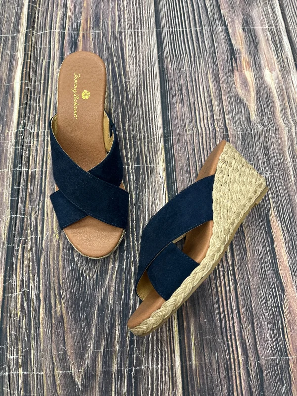 Bold and unique women's shoes for fashion-forward individualsBlue Sandals Heels Wedge Tommy Bahama, Size 7 Bold and unique women's shoes for fashion-forward individualsBlue Sandals Heels Wedge Tommy Bahama, Size 7