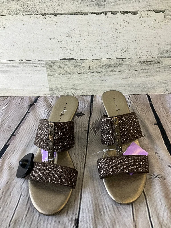 Chic and sophisticated women's footwear for workBronze Sandals Heels Block Karen Scott, Size 8 Chic and sophisticated women's footwear for workBronze Sandals Heels Block Karen Scott, Size 8