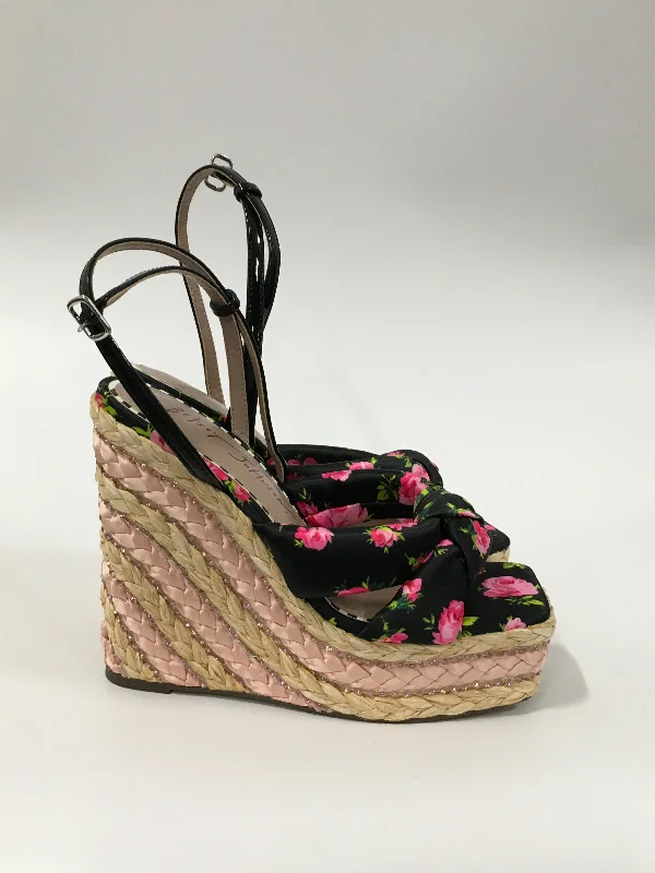Stylish and practical women's shoes for rainy daysFloral Print Sandals Heels Wedge Betsey Johnson, Size 5.5 Stylish and practical women's shoes for rainy daysFloral Print Sandals Heels Wedge Betsey Johnson, Size 5.5