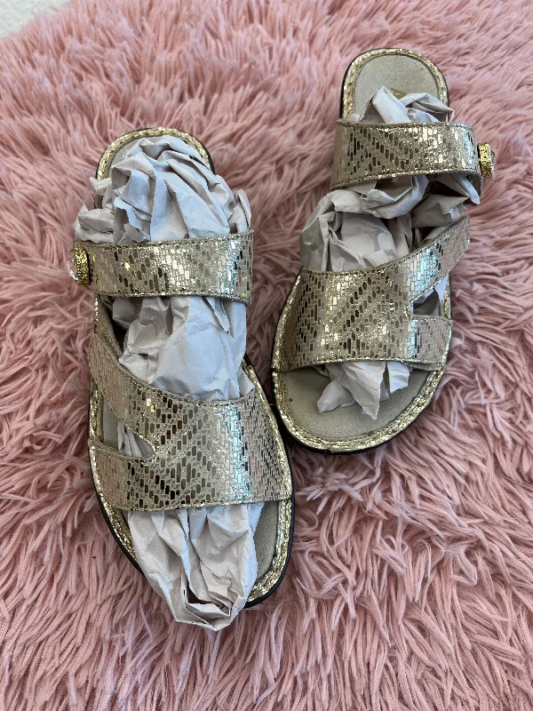 Durable and stylish women's shoes for active lifestylesGold Sandals Heels Wedge Alegria, Size 7.5 Durable and stylish women's shoes for active lifestylesGold Sandals Heels Wedge Alegria, Size 7.5