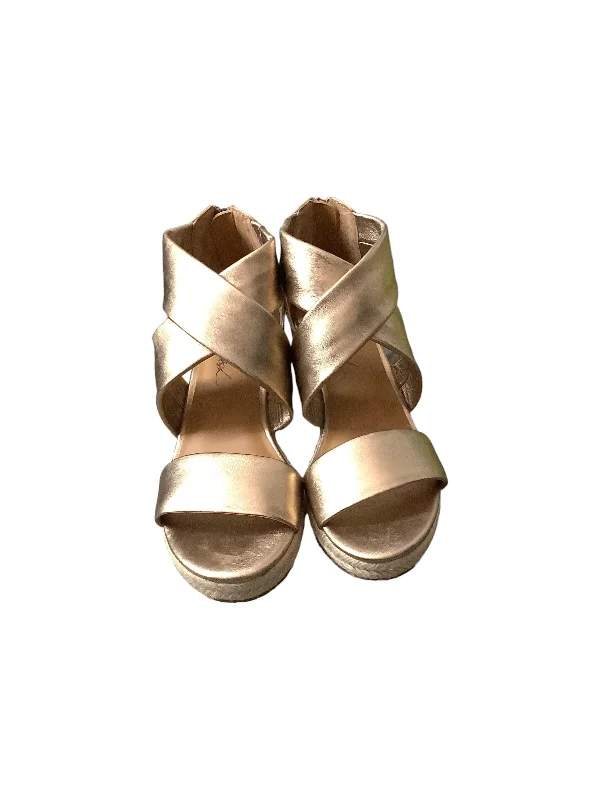 Chic and trendy women's shoes for the officeGold Sandals Heels Wedge Patricia Nash, Size 7.5 Chic and trendy women's shoes for the officeGold Sandals Heels Wedge Patricia Nash, Size 7.5