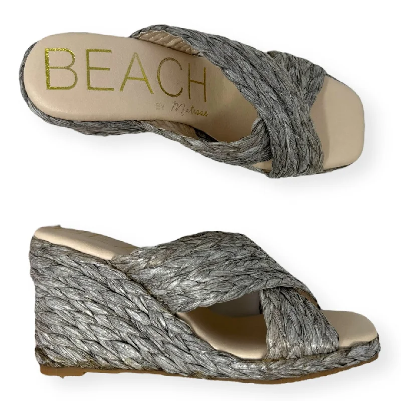 Bold and statement-making women's shoes for the bold and beautifulGrey Sandals Heels Wedge Matisse, Size 7 Bold and statement-making women's shoes for the bold and beautifulGrey Sandals Heels Wedge Matisse, Size 7