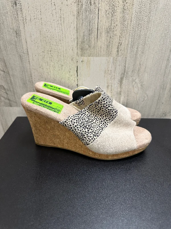 Chic and stylish women's shoes for graduation ceremoniesMulti-colored Sandals Heels Block Toms, Size 7 Chic and stylish women's shoes for graduation ceremoniesMulti-colored Sandals Heels Block Toms, Size 7
