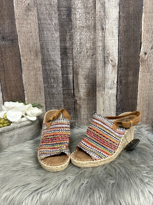 Elegantly stylish women's shoesMulti-colored Sandals Heels Wedge Toms, Size 8