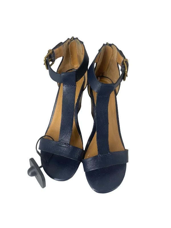 Timeless classic women's shoe designsNavy Sandals Heels Block Kenneth Cole Reaction, Size 6 Timeless classic women's shoe designsNavy Sandals Heels Block Kenneth Cole Reaction, Size 6