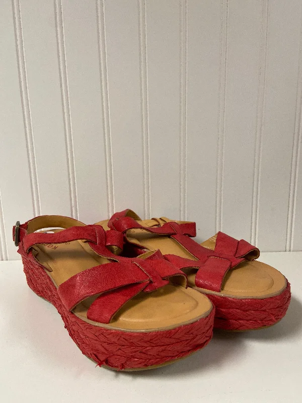 Chic and stylish women's shoes for summerRed Sandals Heels Wedge Kork Ease, Size 7