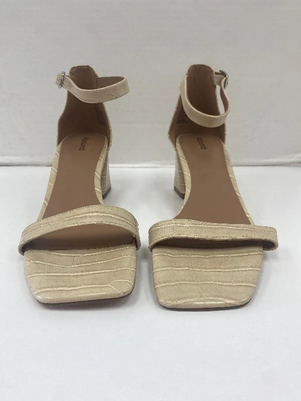 Bold and unique women's shoes for fashion-forward individualsSandals Heels Block By Abound Size: 8.5 Bold and unique women's shoes for fashion-forward individualsSandals Heels Block By Abound Size: 8.5