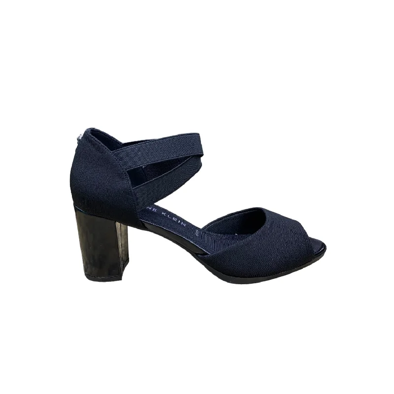 Chic and minimalist women's footwear trendsSandals Heels Block By Anne Klein Size: 7.5 Chic and minimalist women's footwear trendsSandals Heels Block By Anne Klein Size: 7.5