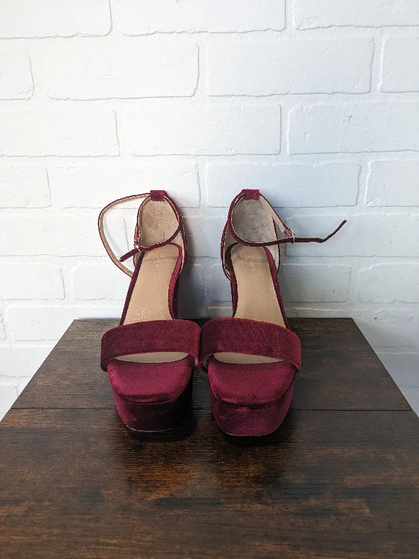 Durable and stylish women's shoes for active lifestylesSandals Heels Block By Banana Republic Size: 10 Durable and stylish women's shoes for active lifestylesSandals Heels Block By Banana Republic Size: 10