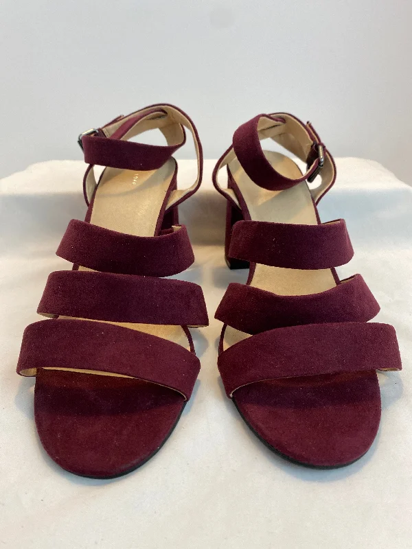 Comfortable yet fashionable women's shoesSandals Heels Block By Cato  Size: 10