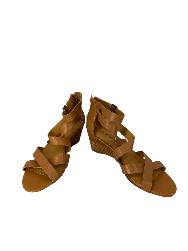 Sleek and modern women's footwear optionsSandals Heels Block By Lucky Brand Size: 6 Sleek and modern women's footwear optionsSandals Heels Block By Lucky Brand Size: 6