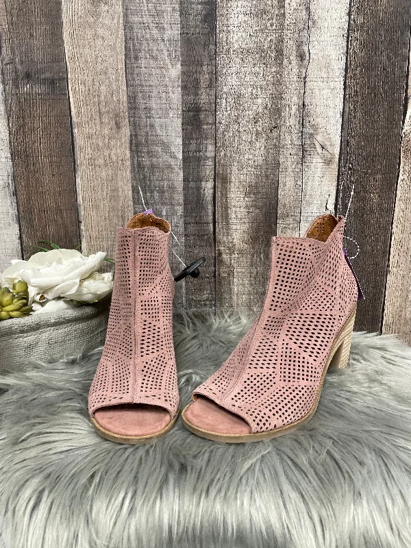 Luxurious and opulent women's shoe optionsSandals Heels Block By Lucky Brand Size: 8.5 Luxurious and opulent women's shoe optionsSandals Heels Block By Lucky Brand Size: 8.5