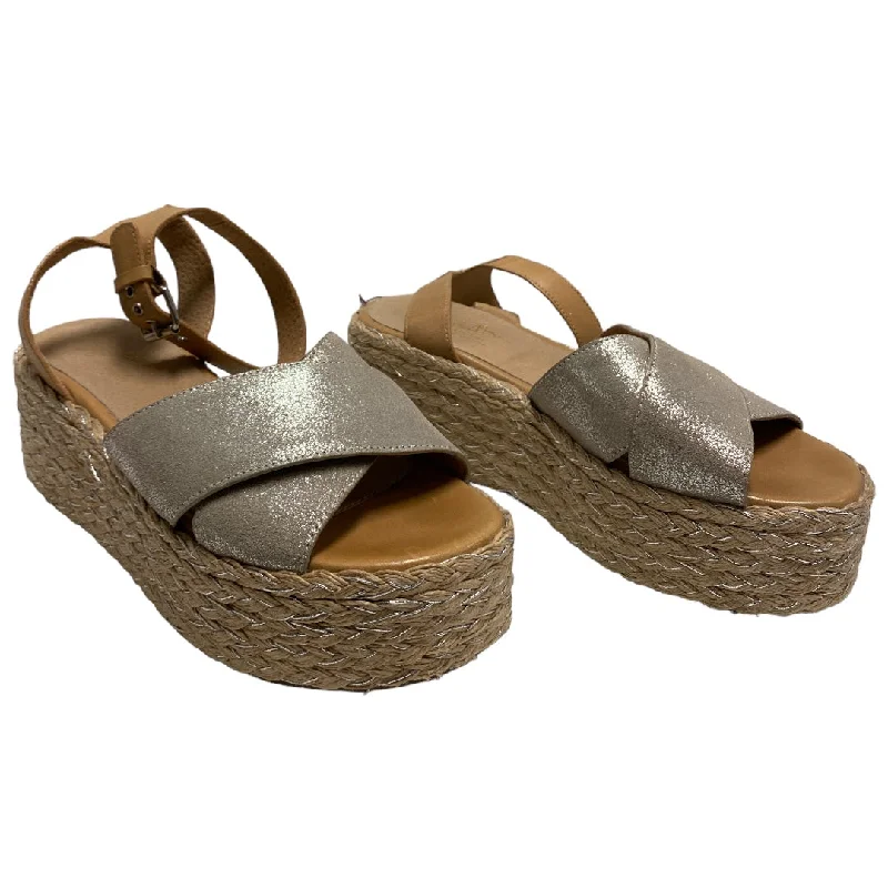 Comfy casual women's shoes for everyday wearSandals Heels Block By Seychelles  Size: 9.5