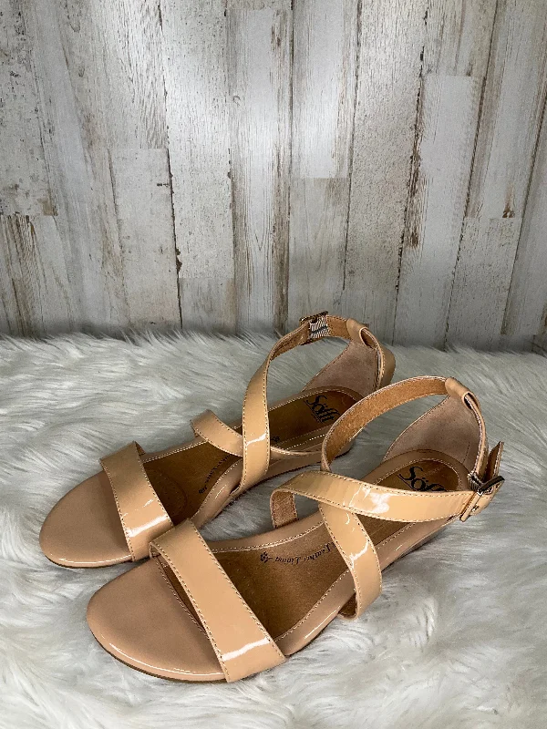 Luxurious and comfortable women's shoe options for special occasionsSandals Heels Block By Sofft Size: 7.5 Luxurious and comfortable women's shoe options for special occasionsSandals Heels Block By Sofft Size: 7.5