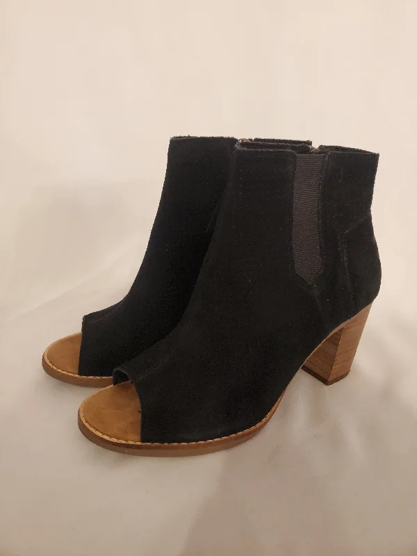 Elegant and sophisticated women's shoes for elegant eveningsSandals Heels Block By Toms Size: 7.5 Elegant and sophisticated women's shoes for elegant eveningsSandals Heels Block By Toms Size: 7.5