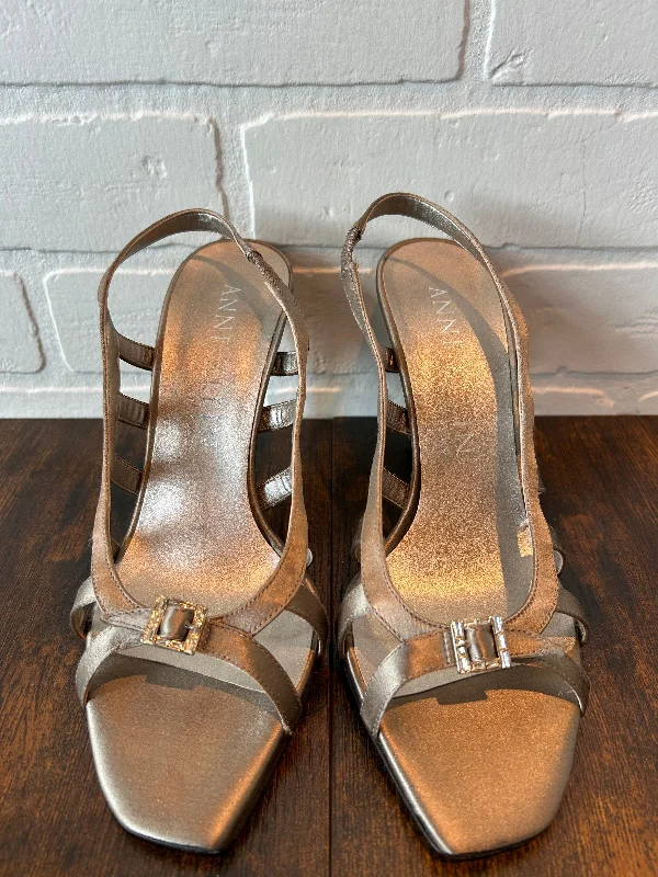 Chic and trendy women's shoes for the officeSandals Heels Stiletto By Anne Klein Size: 8 Chic and trendy women's shoes for the officeSandals Heels Stiletto By Anne Klein Size: 8