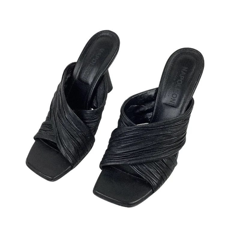 Flattering and figure-hugging women's footwearSandals Heels Stiletto By Cmc Size: 9 Flattering and figure-hugging women's footwearSandals Heels Stiletto By Cmc Size: 9