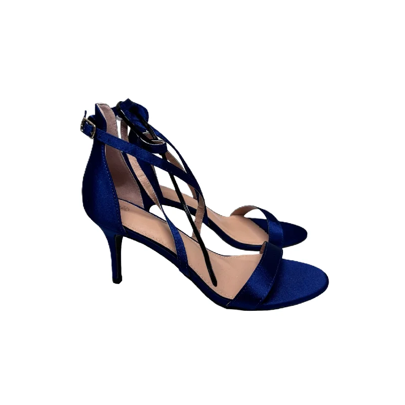 Chic and stylish women's shoes for fashion weekSandals Heels Stiletto Size: 8.5