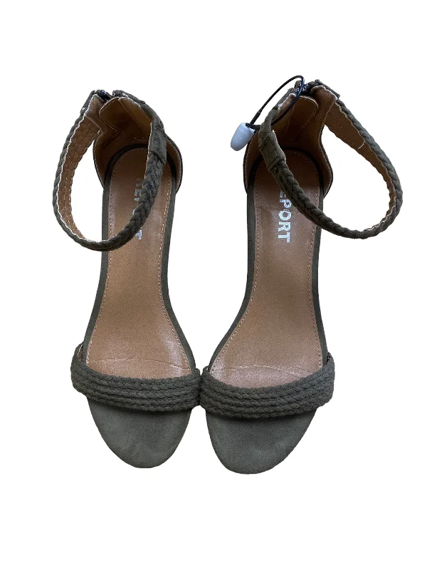 Feminine and dainty women's shoe designsSandals Heels Wedge By Report  Size: 9