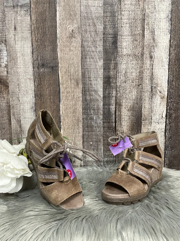 Chic and stylish women's shoes that complement every outfit and occasioSandals Heels Wedge By Sorel Size: 6.5 Chic and stylish women's shoes that complement every outfit and occasioSandals Heels Wedge By Sorel Size: 6.5
