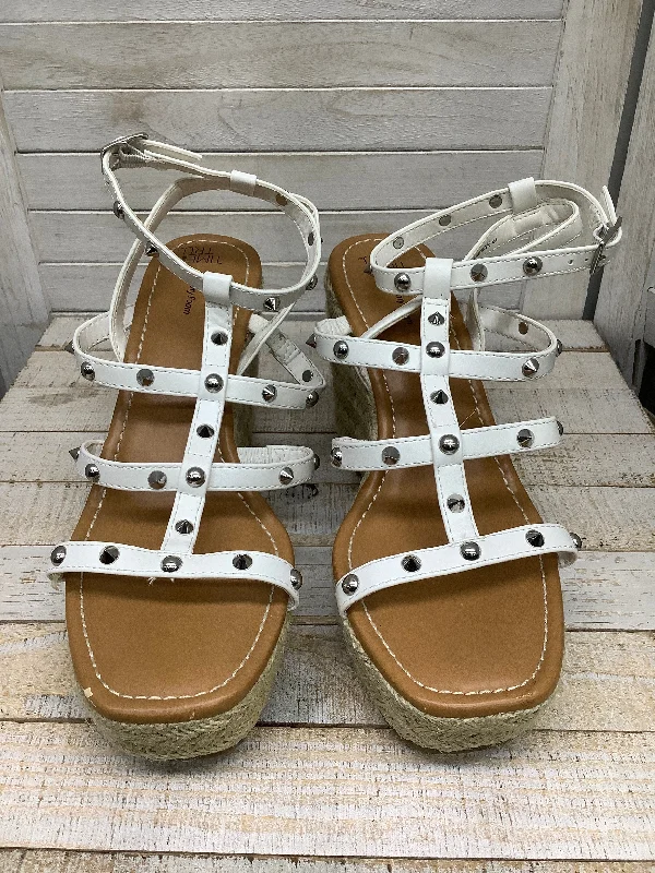 Durable and reliable women's shoesSandals Heels Wedge By Time And Tru  Size: 10